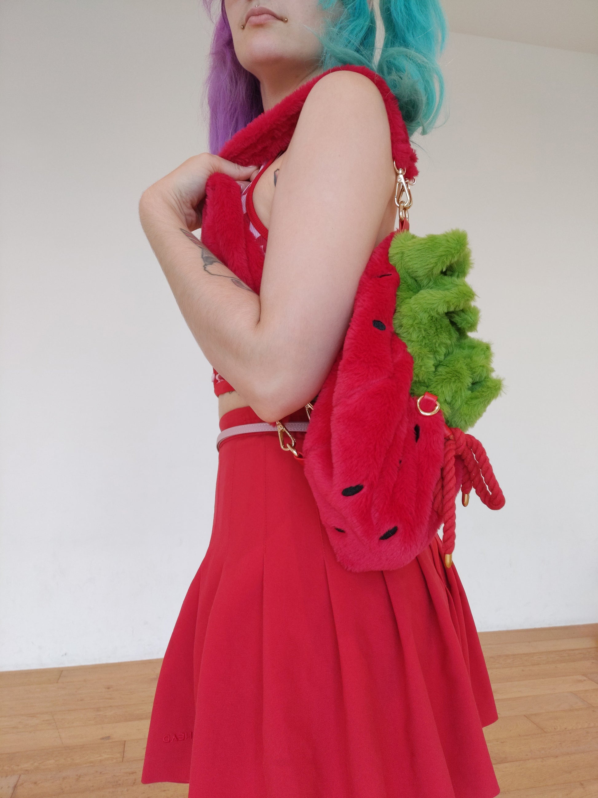 Luxe Velour Soft Strawberry Drawstring Bag [RED]