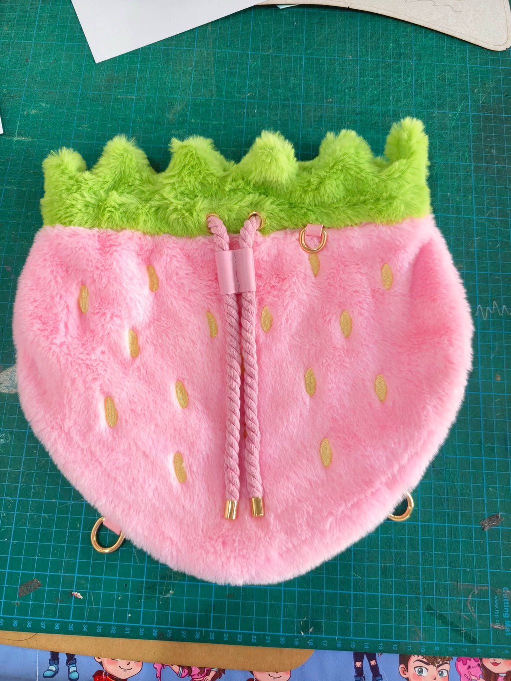 Luxe Velour Soft Strawberry Drawstring Bag [PINK]